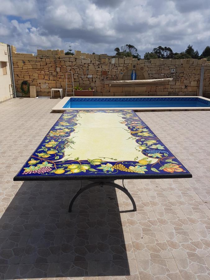 Auberge De Provence Guest House Siggiewi Eksteriør bilde